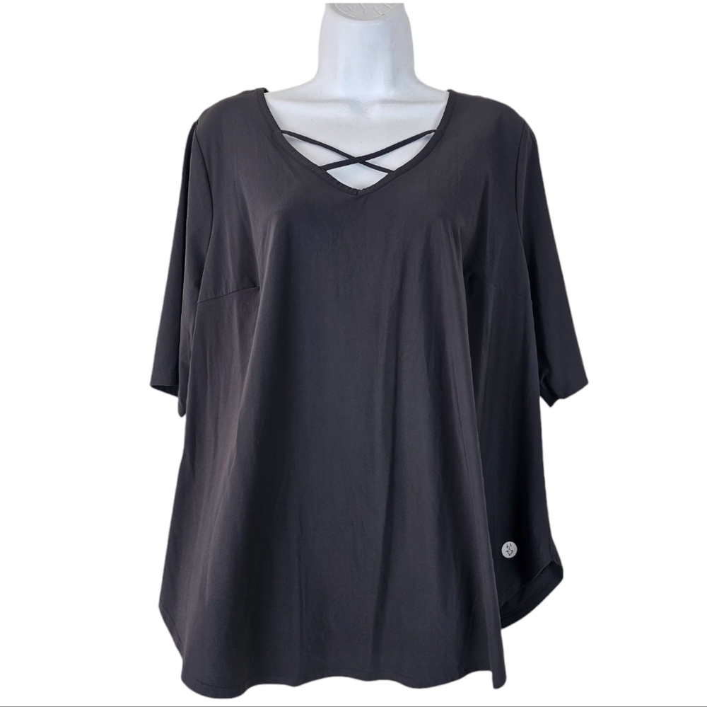 Torrid Active Criss Cross V-Neck Short Sleeve Tee 0X Plus Size
